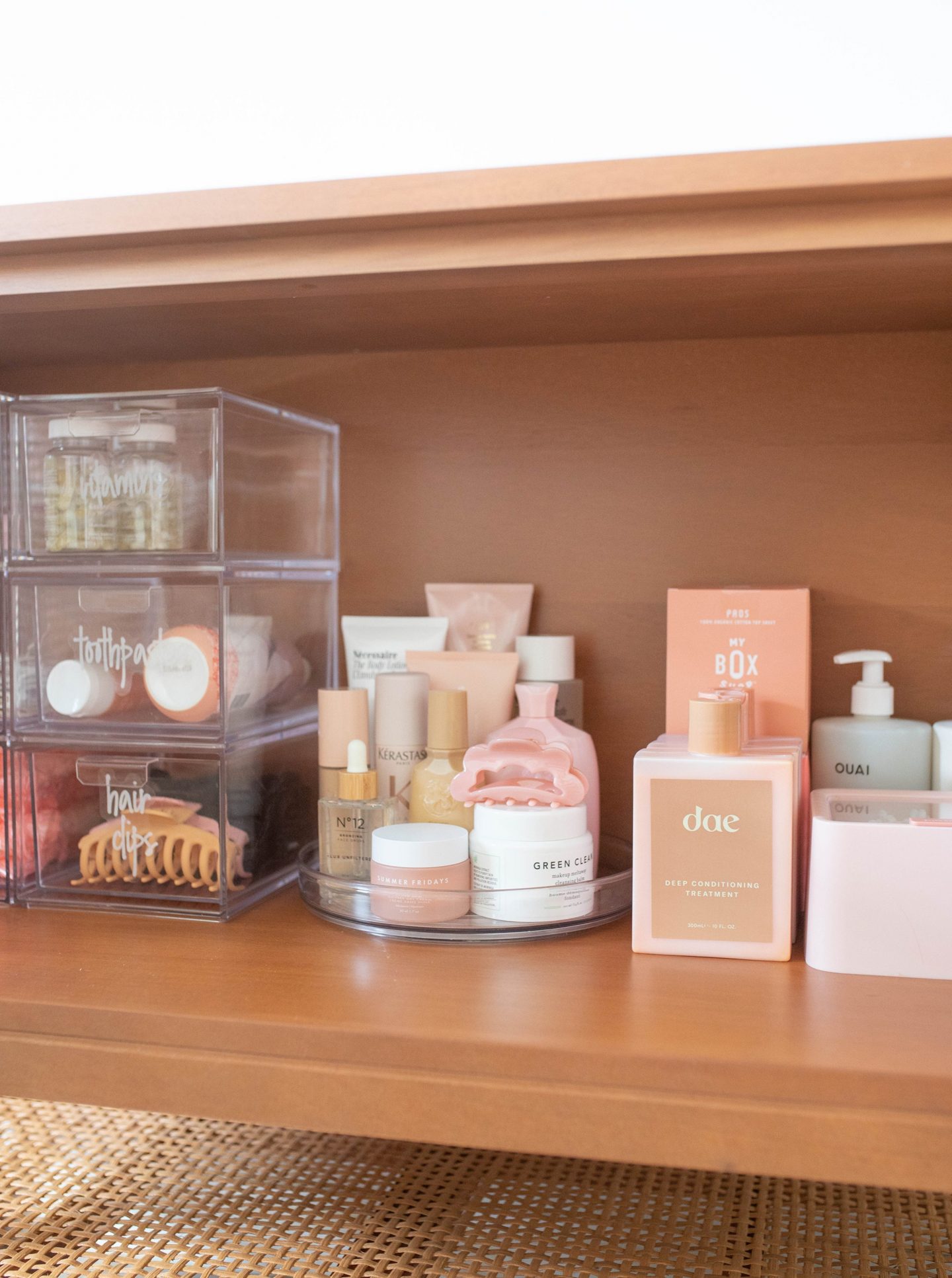 Bathroom Cabinet Organization - Teresa Caruso